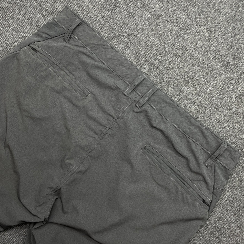 Kenneth Cole New York Mens 34 Charcoal Gray Stretch Flat Front Shorts 9" Inseam